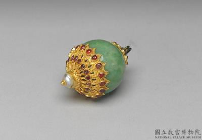 图片[2]-Jadeite button inlaid with gold and gems, Qing dynasty, 18th-19th c., work of the Muslim regions-China Archive